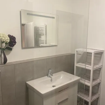 Διαμέρισμα Zentrum - Fuer 8 Personen *