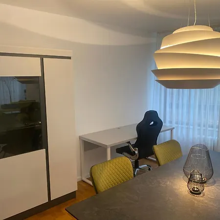 Zentrum - Fuer 8 Personen Apartamento *
